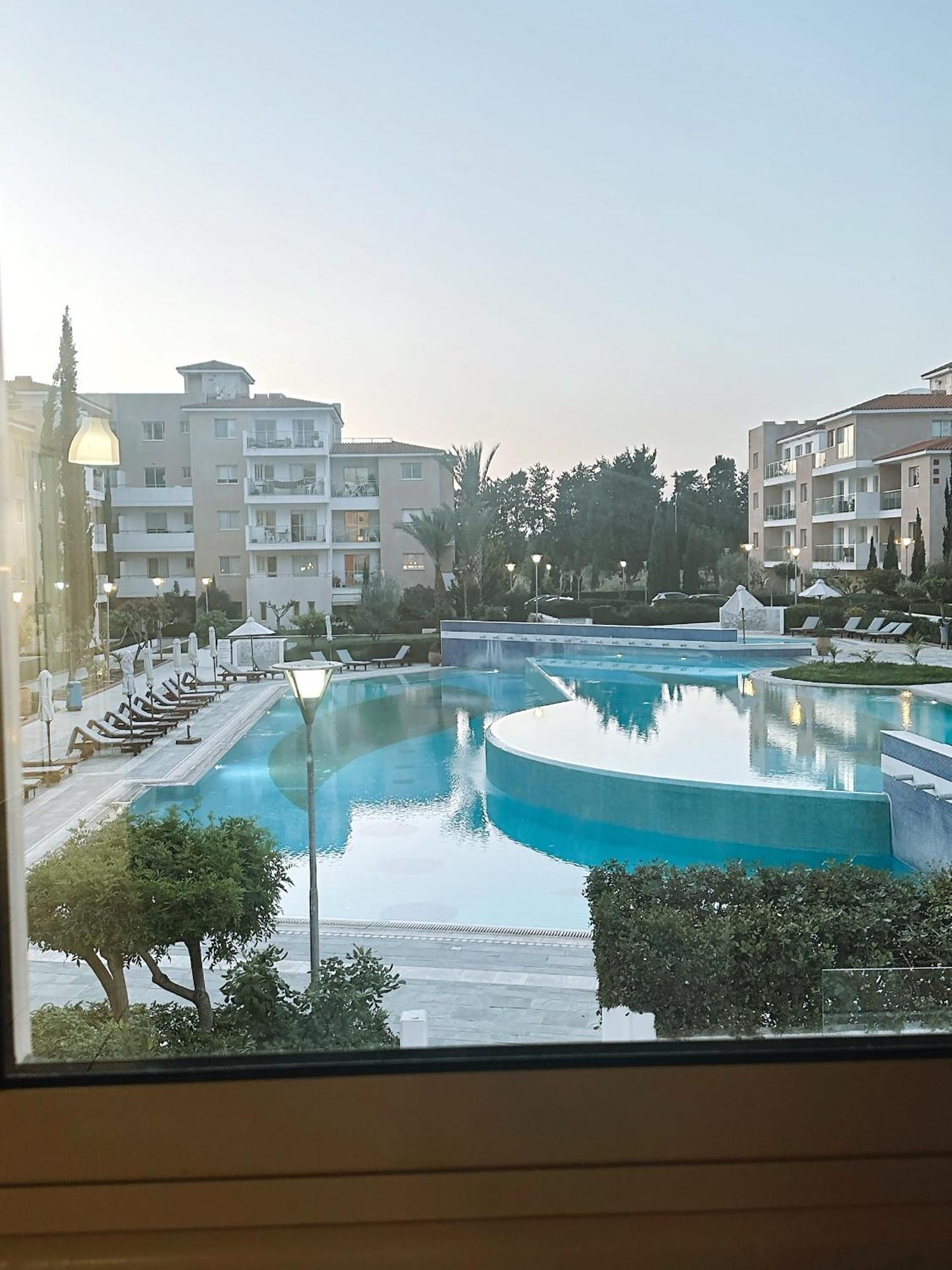 Ferienwohnung Elysia Park Ameliya 202 Paphos Exterior foto